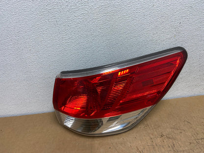 2013 to 2016 Nissan Pathfinder Passenger Right Side Tail Light AD0680 LK0