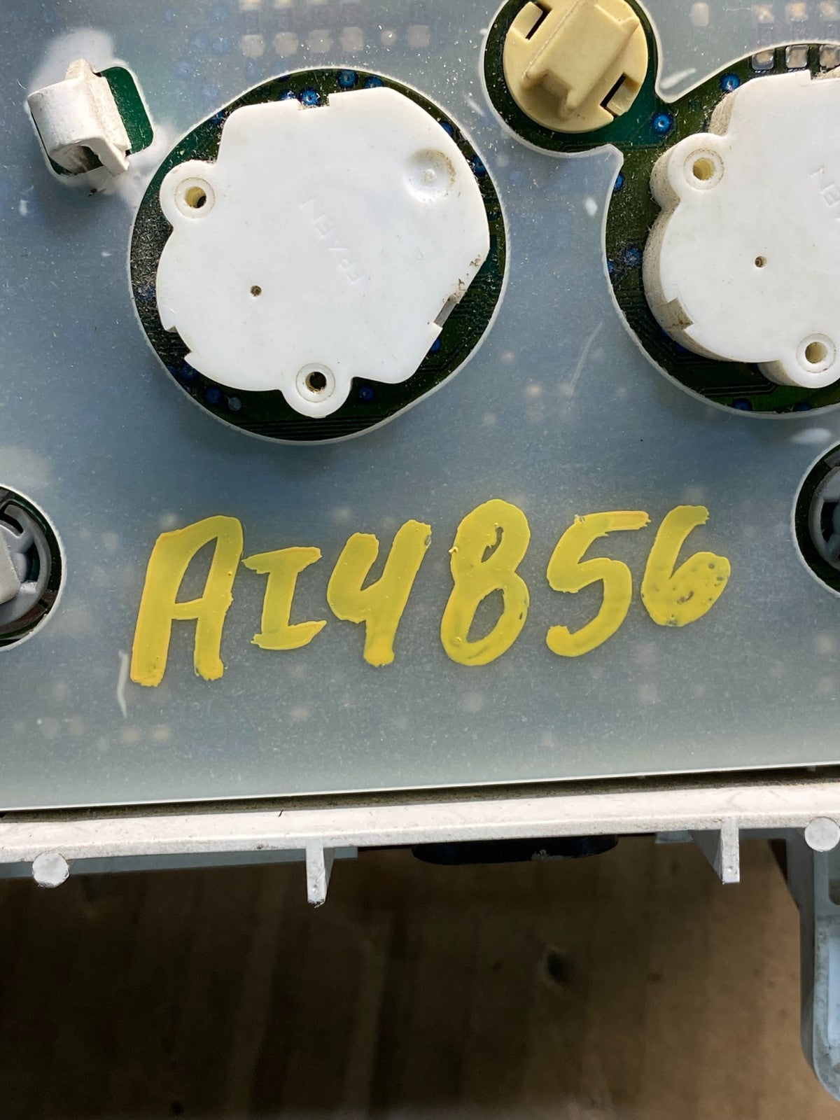 2006 Ford E350 Gauge Speedometer Cluster AI4856 DW7