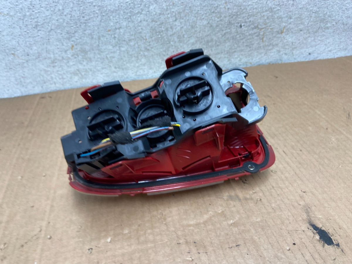 2007 2008 2009 2010 Mini Cooper Right Passenger Rh tail light AI8498 LK4