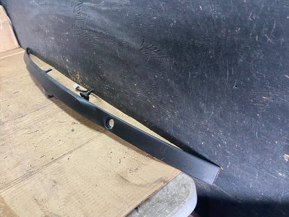 2016 2019 Ford Explorer Interceptor Rear Tailgate Molding With Camera S6021 DG1