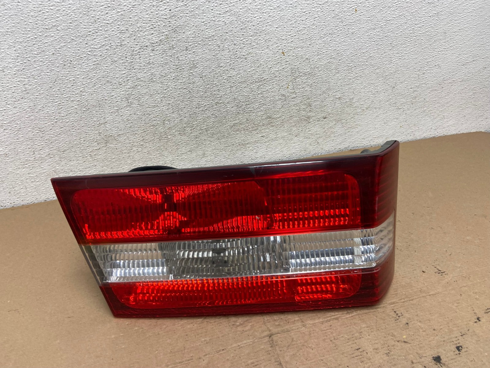 2000 2001 Lexus ES300 Inner Left Driver LH Side Tail Light AF4778 LK0