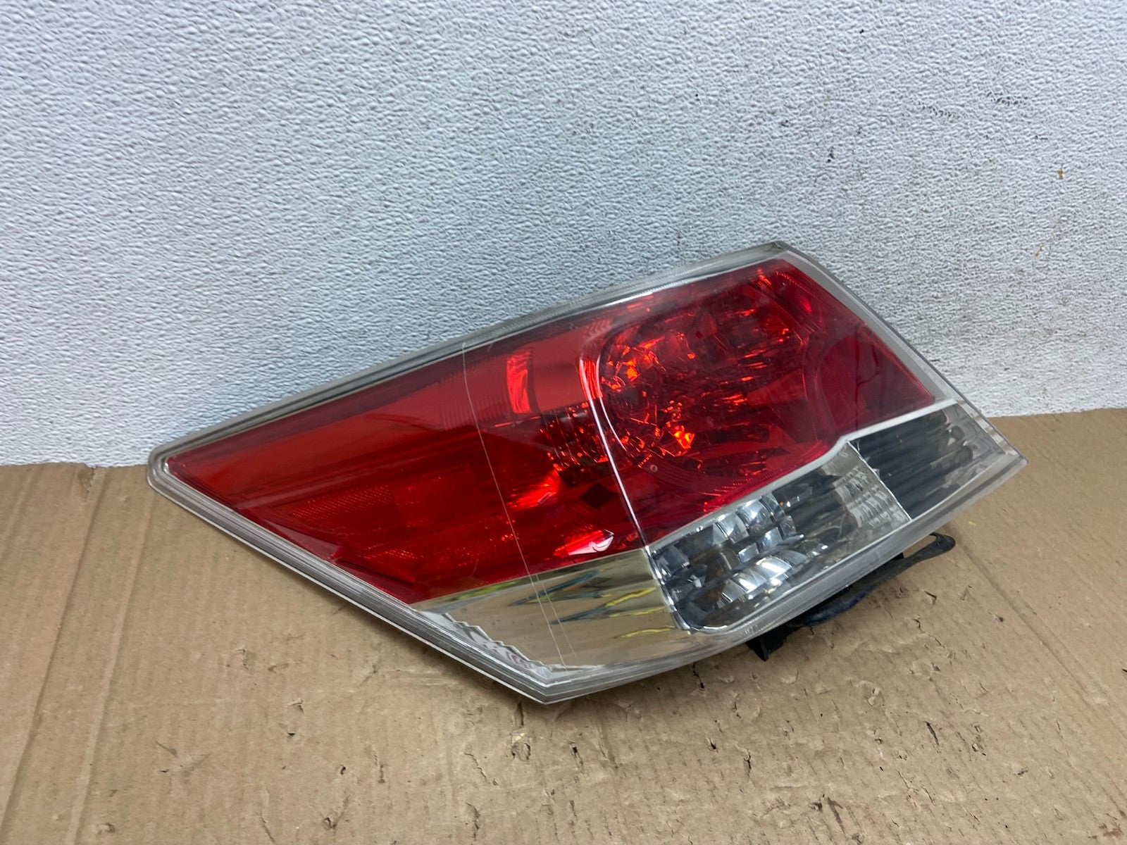 2008 to 2012 Honda Accord Sedan Tail light Left Driver LH Side AE9065 LK2