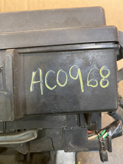 2006 Jeep Grand Cherokee Integrated Power Fuse Box 04692085ab AC0968 DG7