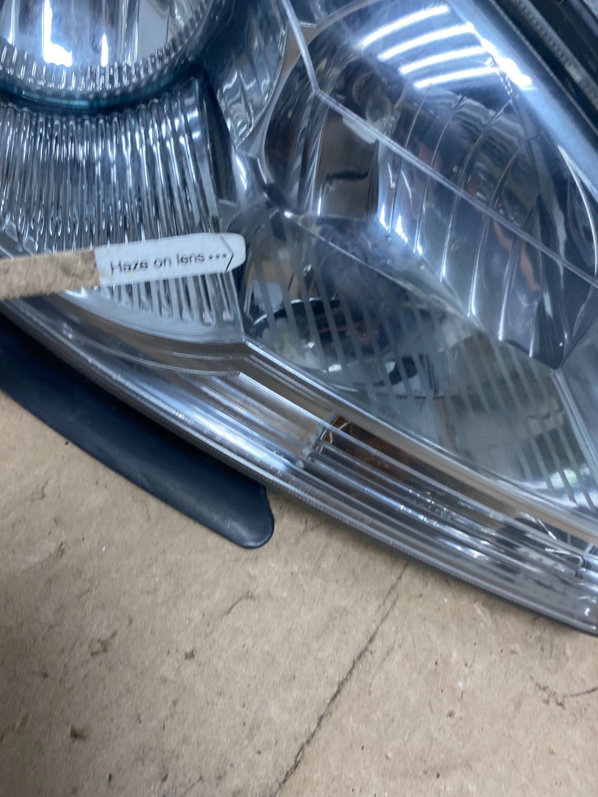 2008 to 2012 Chevrolet Malibu Left+Right Side Set Headlights AE6879 DW5