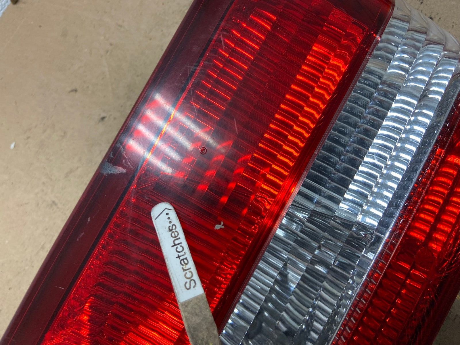 2000 2001 Lexus ES300 Inner Left Driver LH Side Tail Light AF4778 LK3