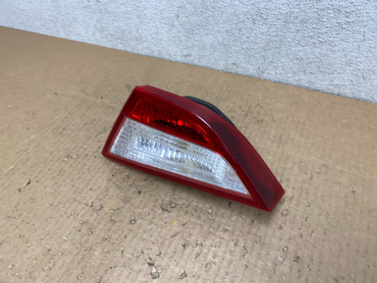 2011 to 2014 Hyundai Sonata Right Passenger Rh Inner Tail Light L8734 DW1