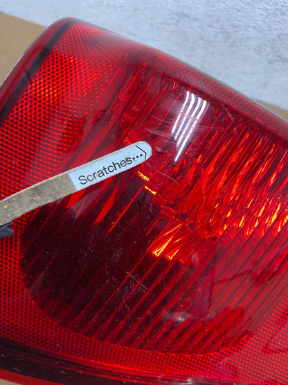 2002 to 2006 Chevrolet Avalanche Left Driver LH Tail Light AD4694 LK3