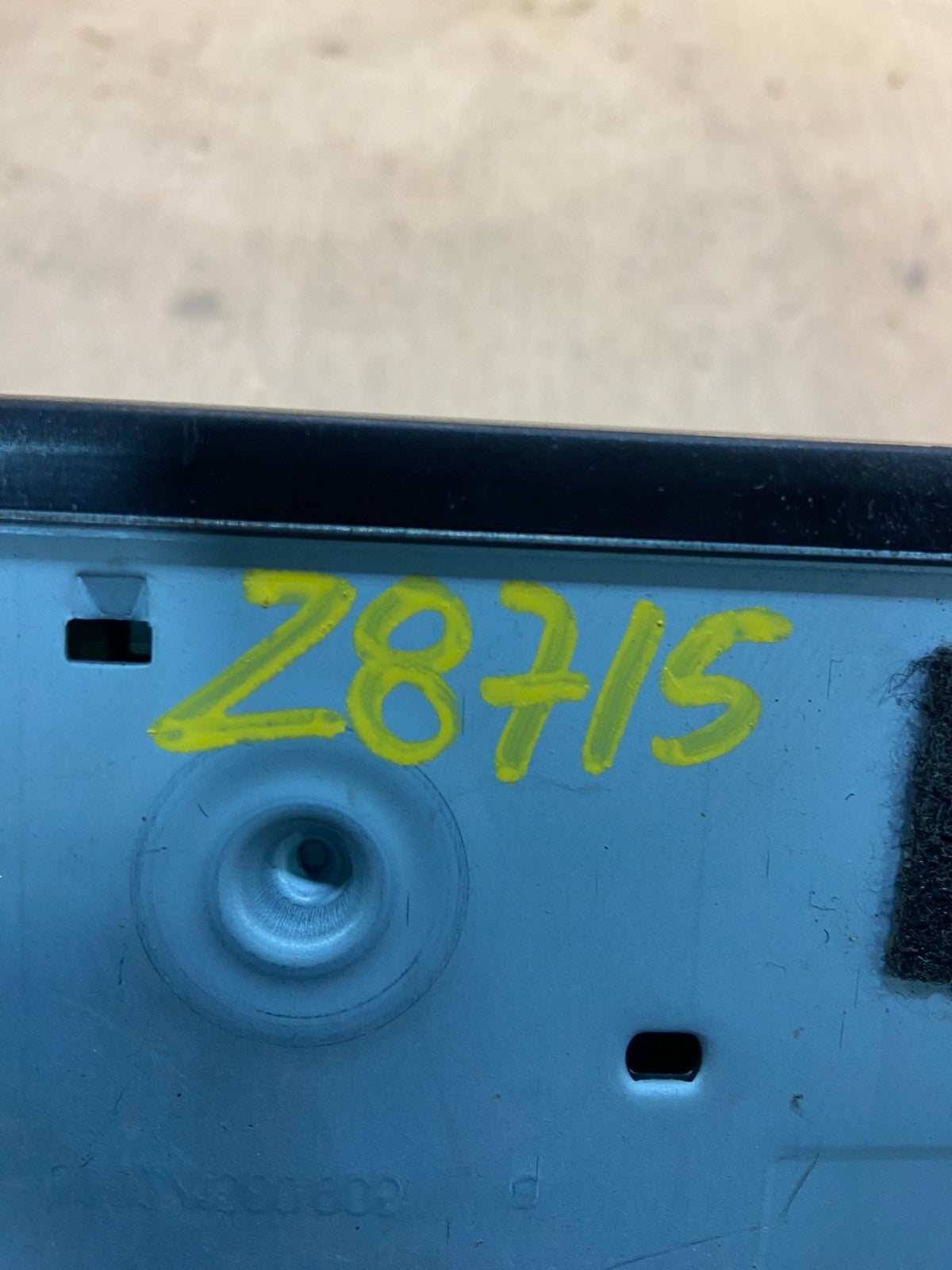 2008 to 2012 Audi A4 A5  Navigation Nav DVD Player Reader z8715 DG7