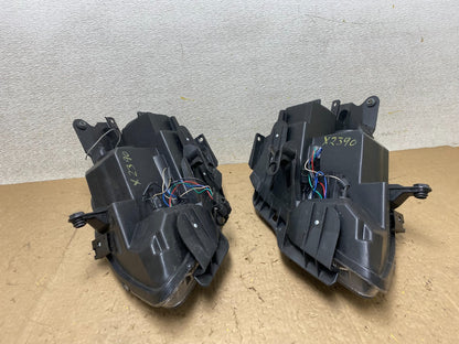 2007 to 2012 Gmc Acadia Halogen Headlights Left+Right Side X2390 DW11
