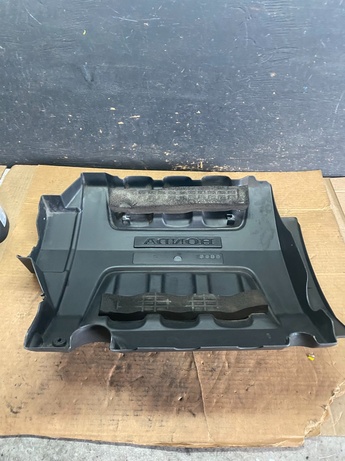 2005 to 2007 Honda Odyssey Black Engine Cover OEM Q8500 DG5