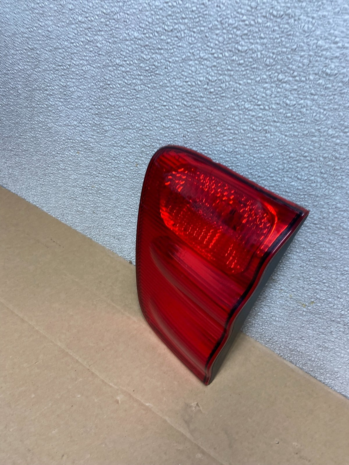 2001- 2004 Toyota Sequoia Right Passenger RH Tail light Inner Oem AB3460 LK1
