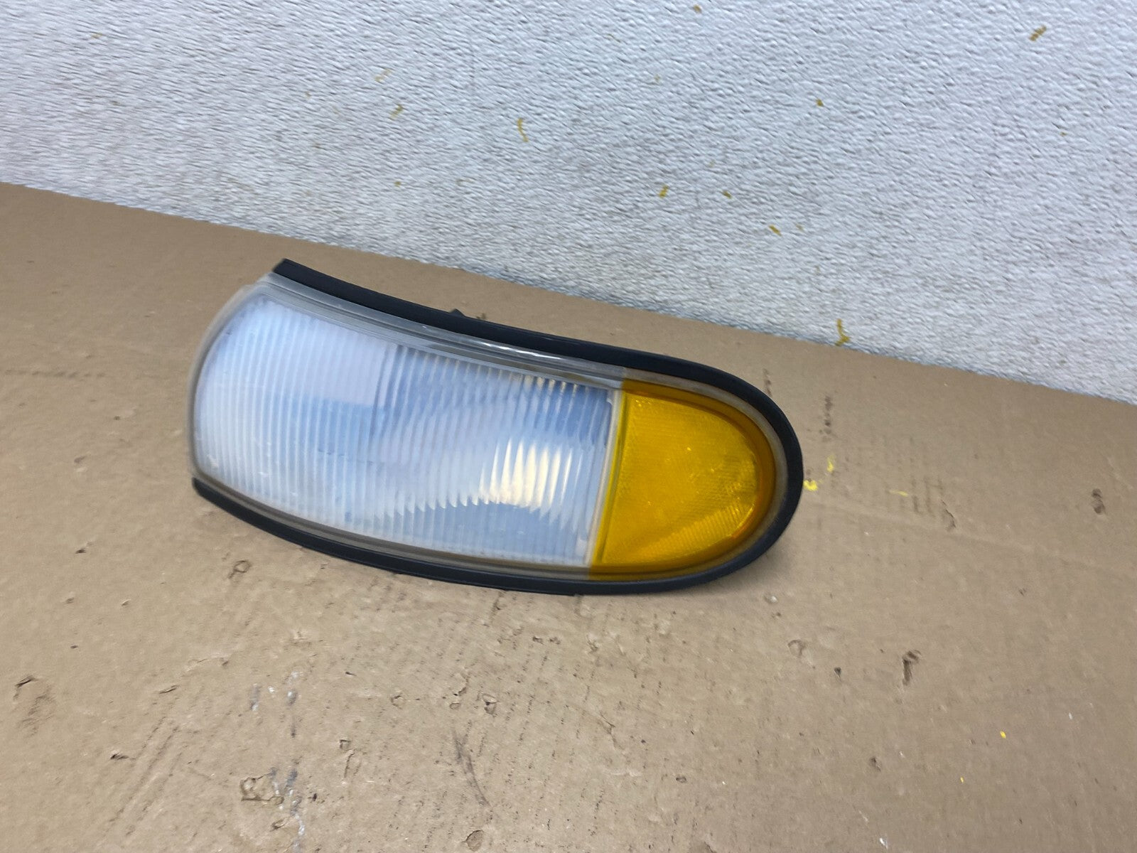 1993 to 1995 Nissan Quest Left Driver LH Side Turn Signal Oem N2296 DW1