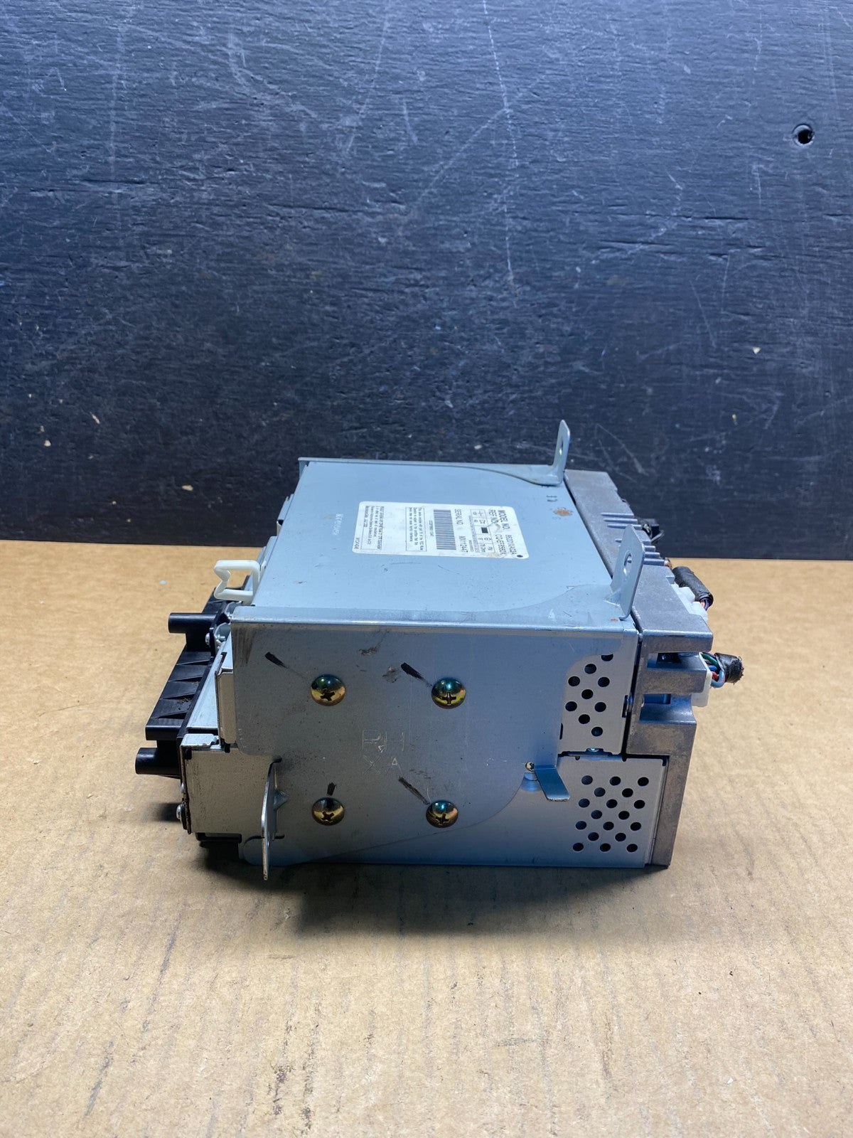 2006 Subaru Tribeca CD Player Radio Receiver Control AH4999 DG1