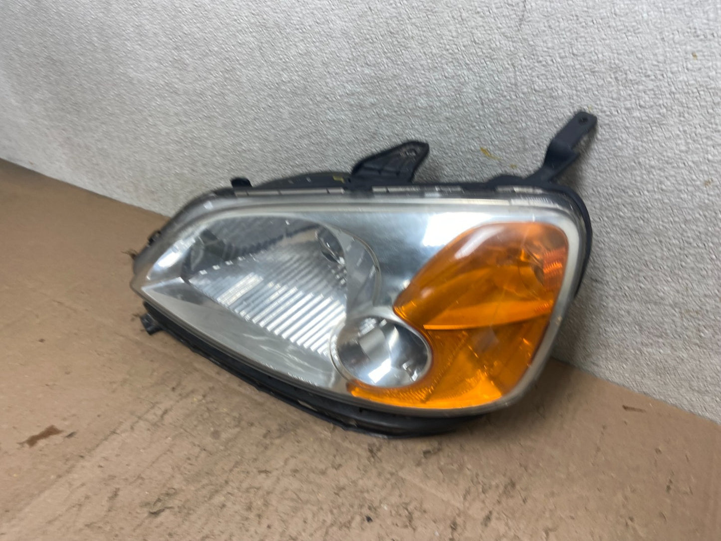 2001 - 2003 Honda Civic Coupe Headlight Halogen Left Driver LH TYC Y4998 DW1