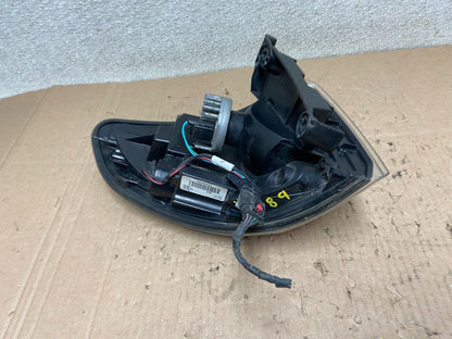 2013 to 2016 GMC Acadia Right Passenger RH Side Tail Light Y0189 DW6