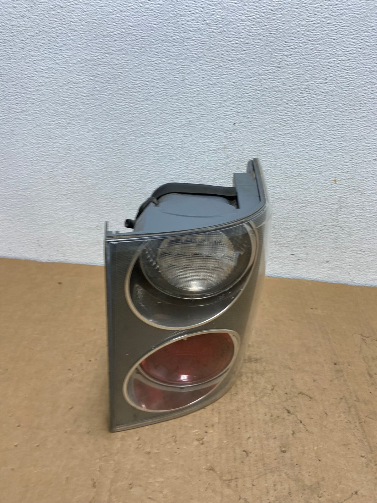 2006 - 2009 Land Rover Range Rover L322 Left Driver LH Tail Light AD1342 LK2