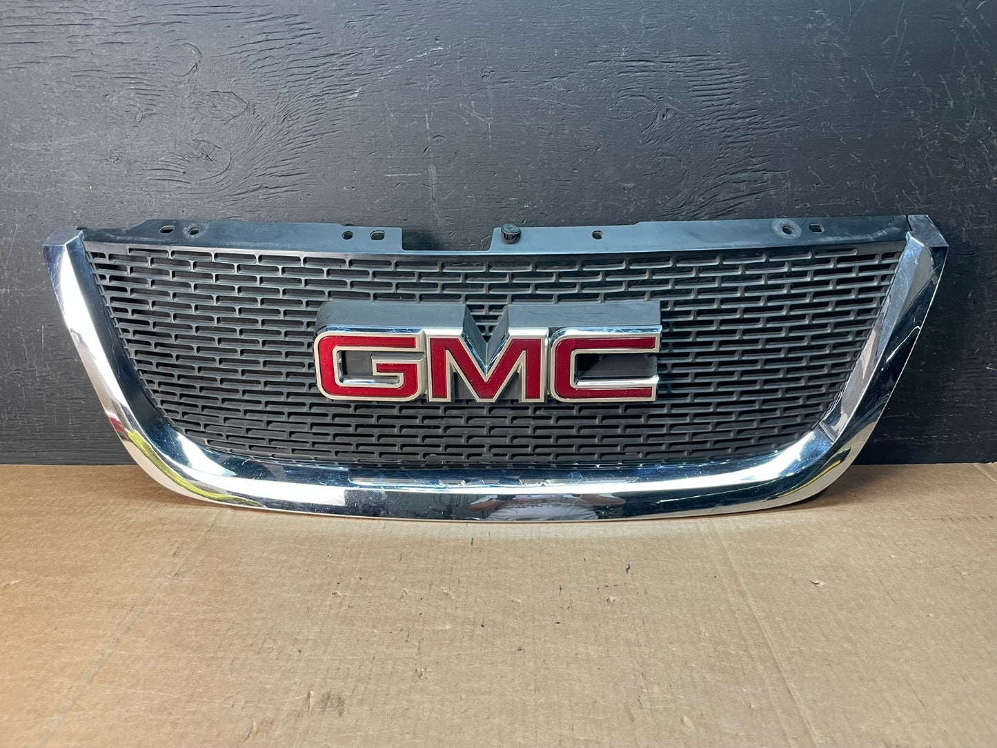 2007 to 2012 GMC Acadia Front Upper Grill Grille Aftermarket AE8451 DG0