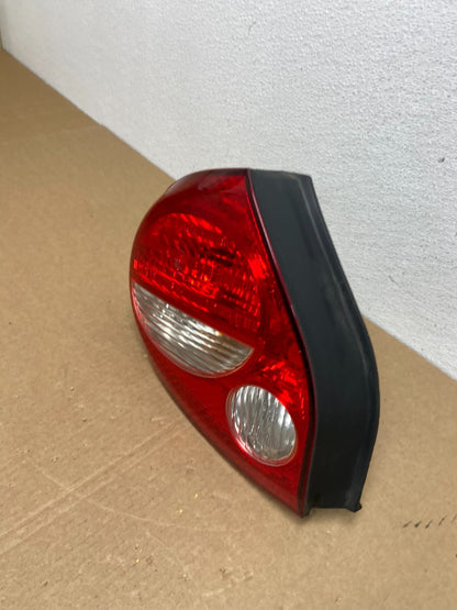 2000 to 2001 Nissan Maxima Left Driver Lh Side Tail Light OEM AC0014 DW1