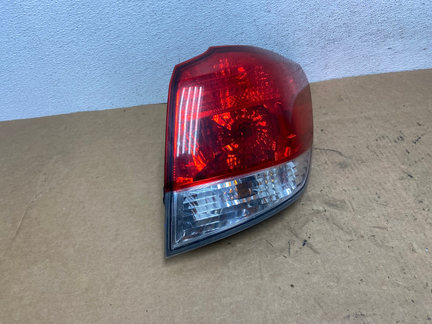 2010-2014 Subaru Outback Wagon Right Passenger Rh Side Tail Light AD4807 LK2