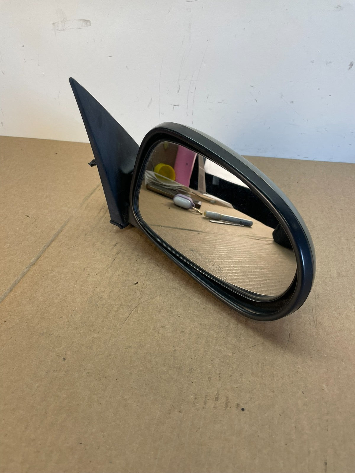 2000 to 2004 Infiniti i30 i35 Front Right Passenger View Door Mirror AG2714 MS2