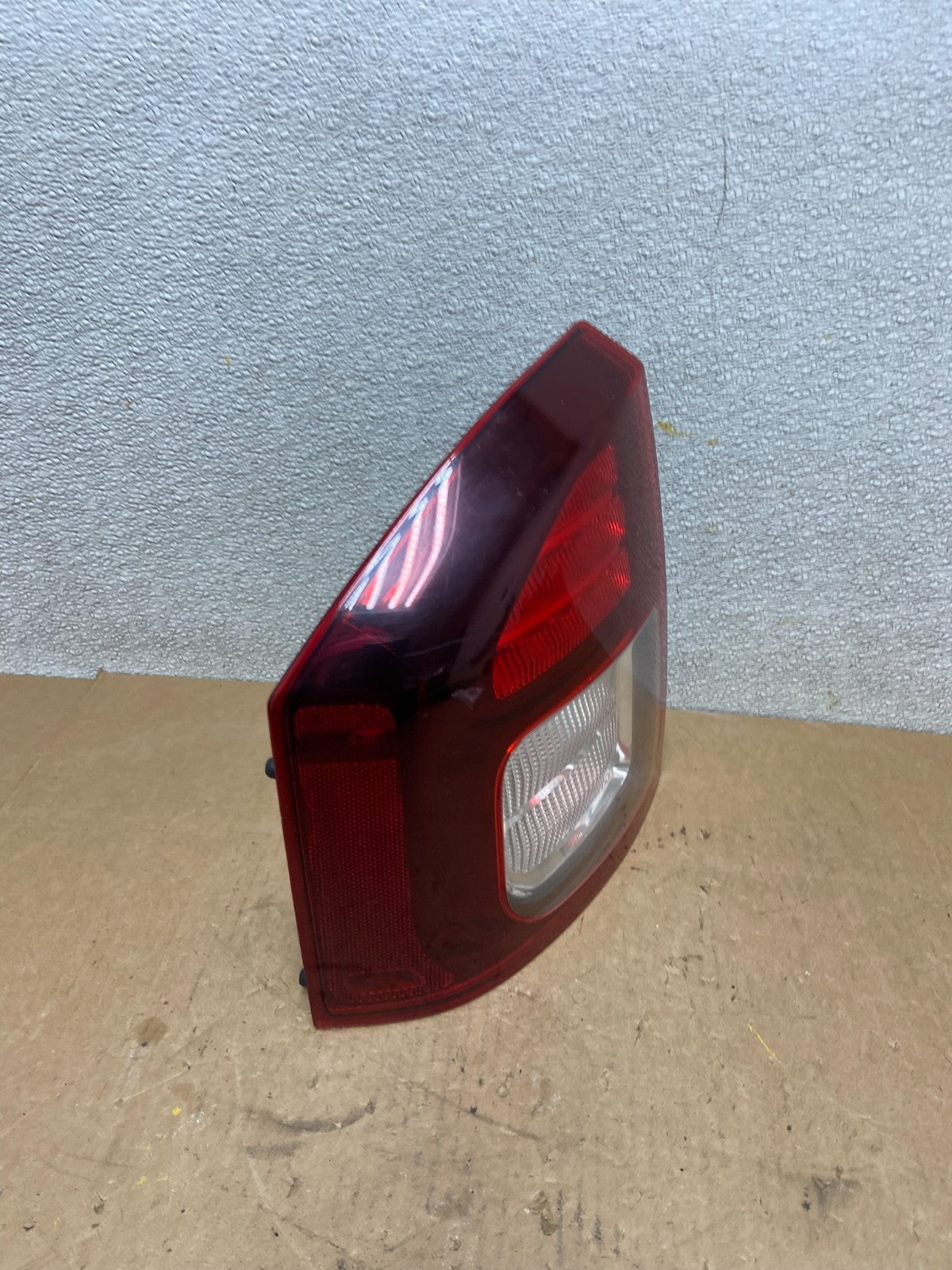 2014 - 2017 Jeep Compass Left Driver LH Side Tail Light Z7049 DW2