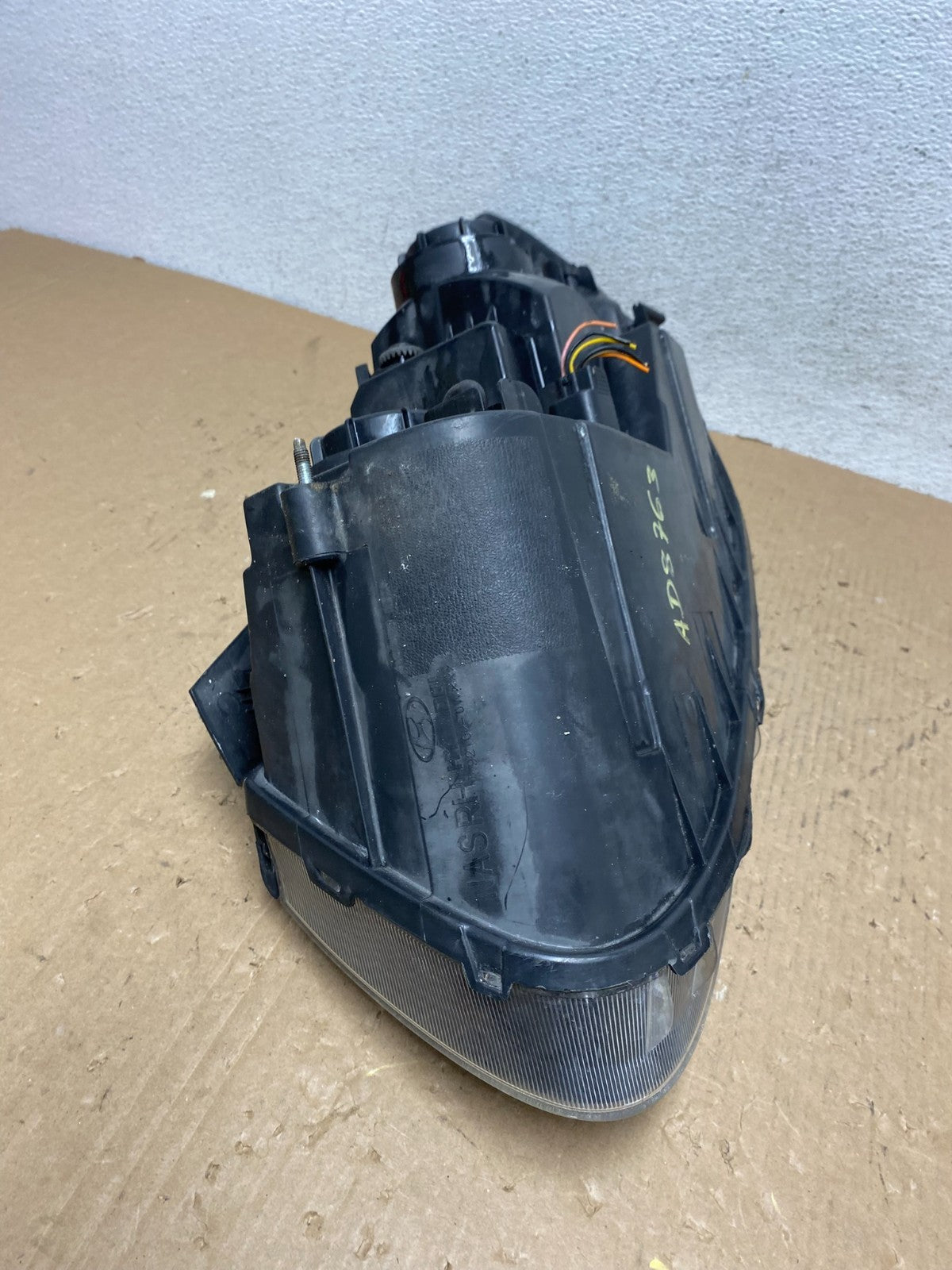 2007 2008 2009 Hyundai Santa Fe Right Passenger Halogen Headlight AD8763 DW9