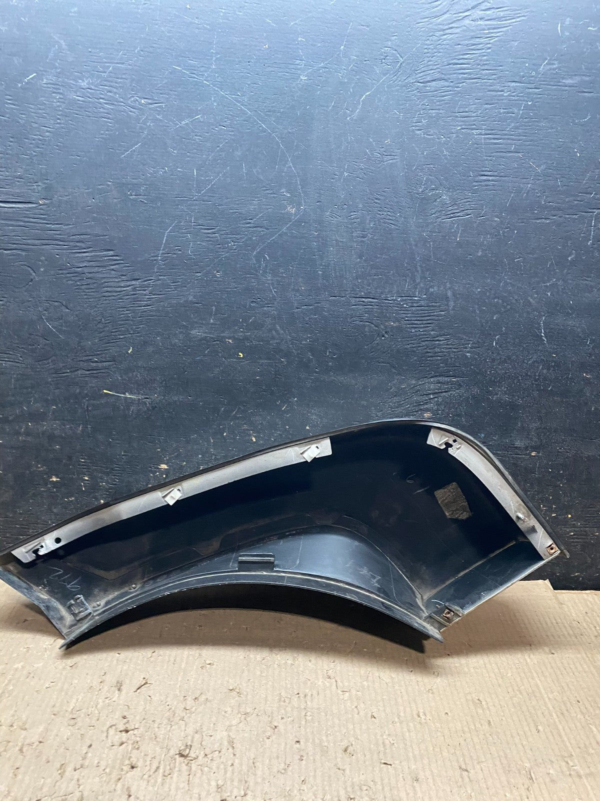2006 to 2010 Hummer H3 Rear Right Flare Door Molding Trim X8144 DG10