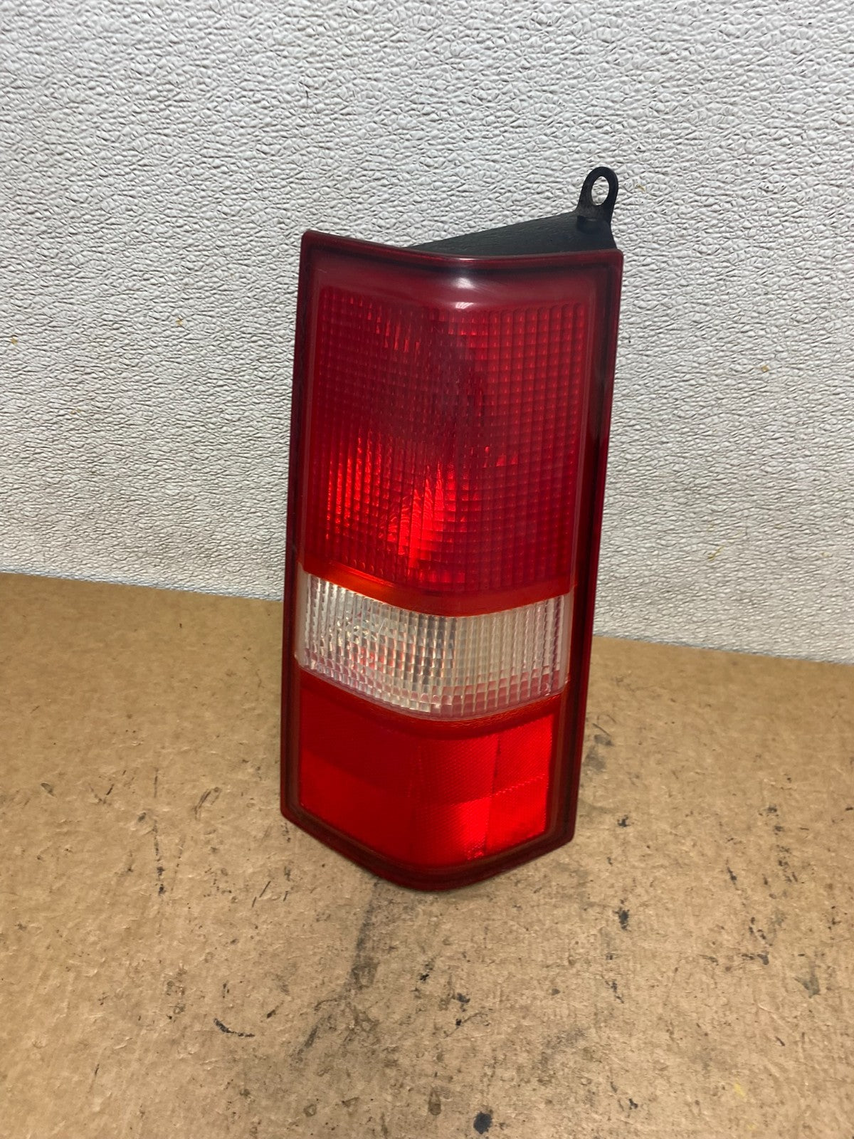 2003 2017 Chevrolet Express 1500 2500 3500 Right Passenger Tail Light S9429 DW0