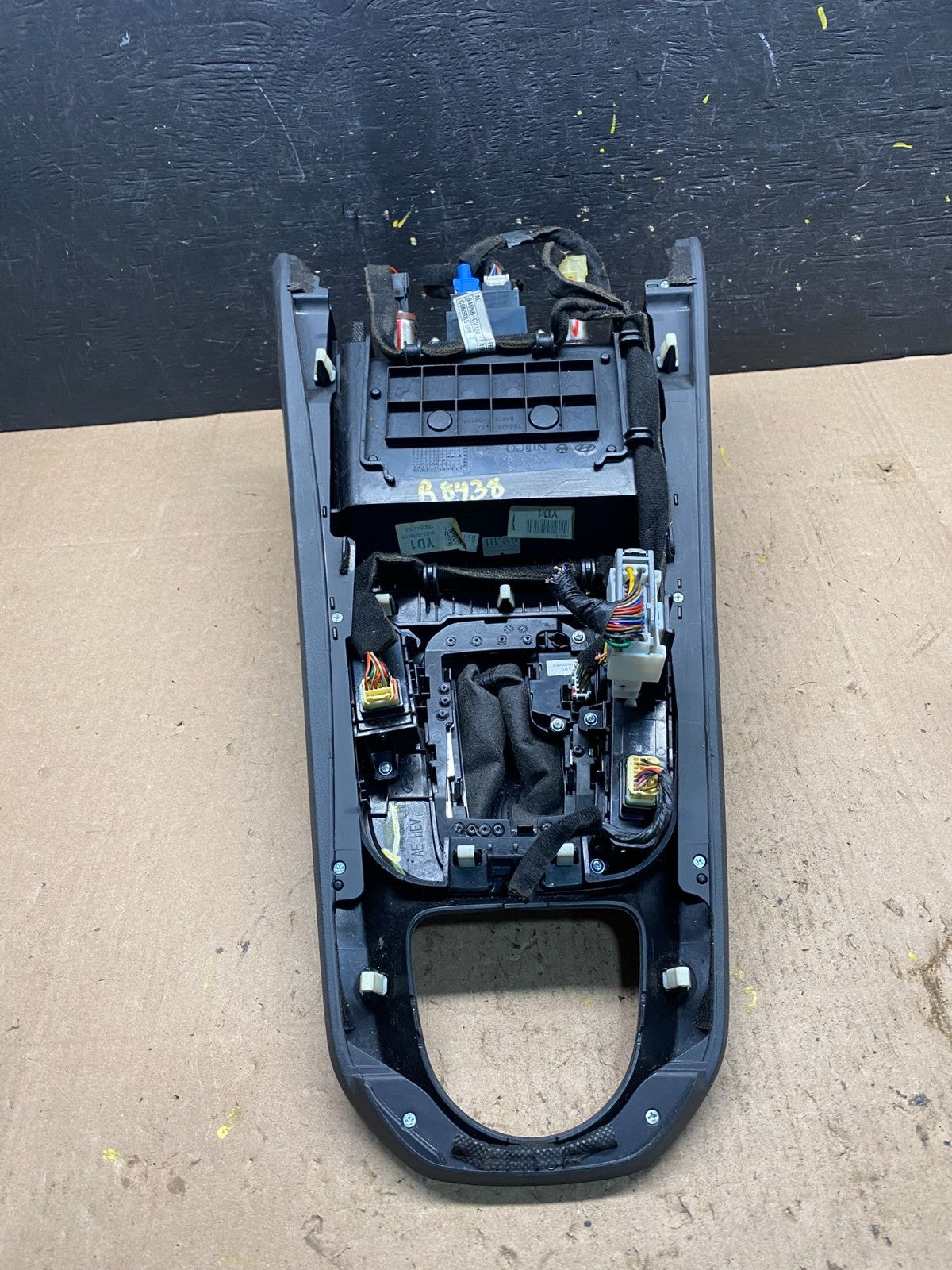 2017 - 2020 Hyundai Ioniq Center Console Shifter Floor Storage OEM R8438 DG5