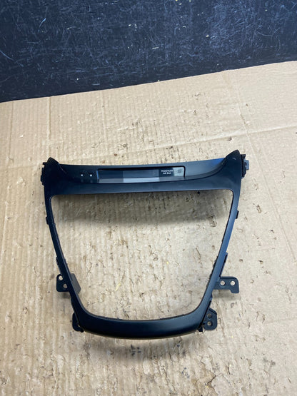 2014-2016 Hyundai Elantra Center Radio Climate Control Air Vent Bezel AD1993 DG0