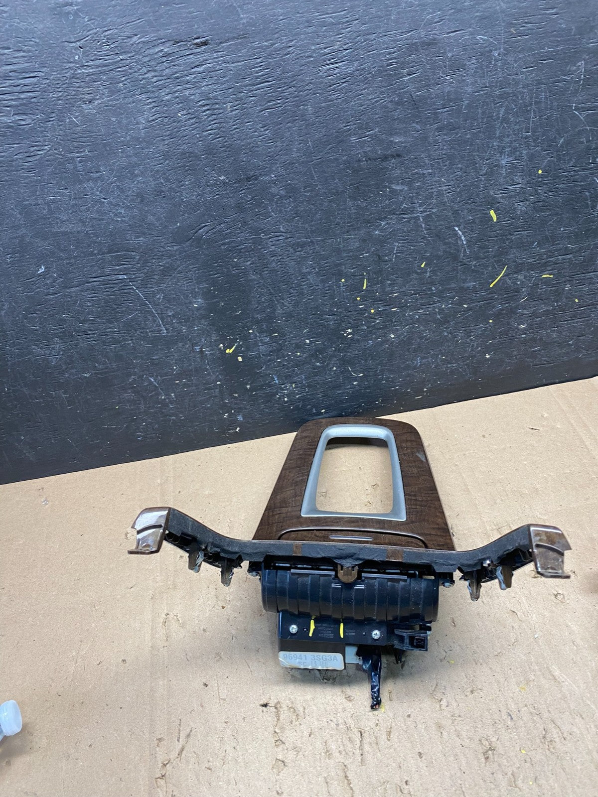 2013-2016 Nissan Sentra Center Console Shifter Trim Bezel Ashtray OEM R9035 DG3