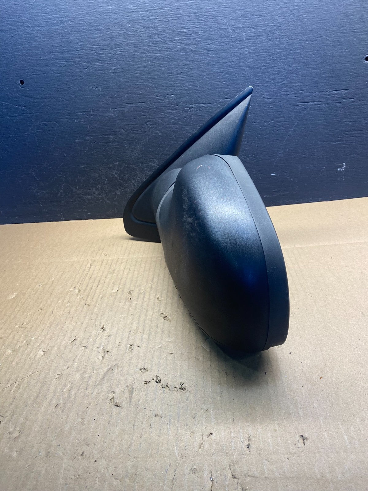 2006 to 2009 Chevrolet Trailblazer Left Driver View Door Mirror AC2539 DG8