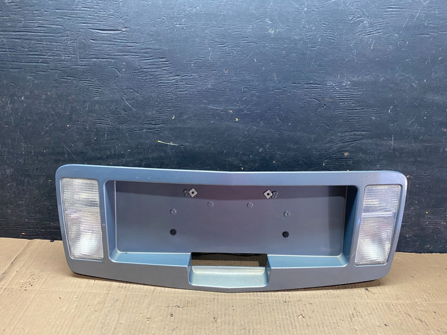 2004-2009 Cadillac SRX Trunk Panel Lid Backup License Plate U6424 DG0