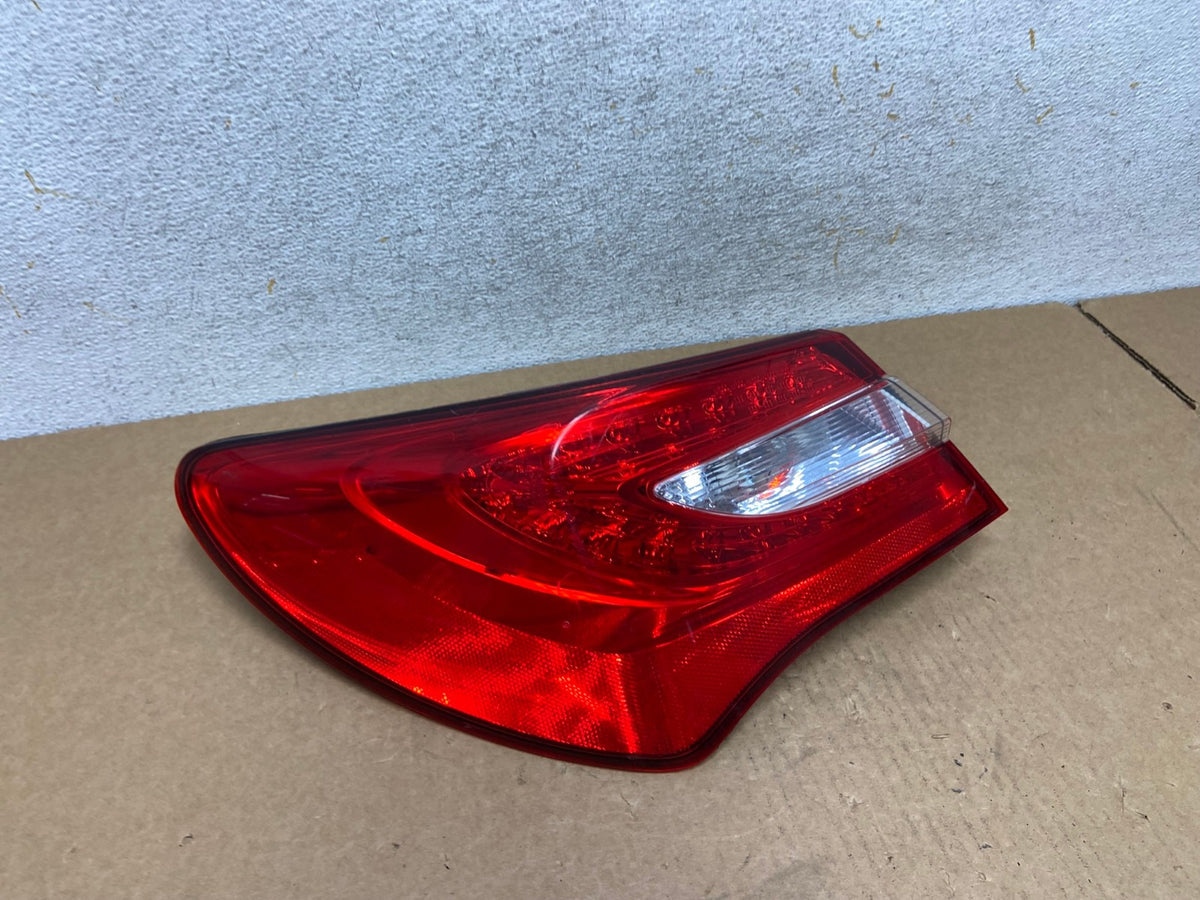 2011 - 2014 Chrysler 200 Sedan Left Driver LH Led Tail Light AI3275 LK2