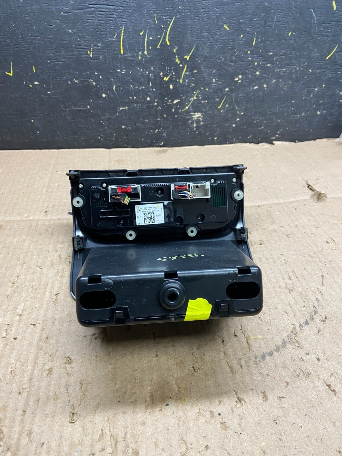 2016-2017 Volkswagen Tiguan Front Center Console Climate Control OEM Y5565 DG3