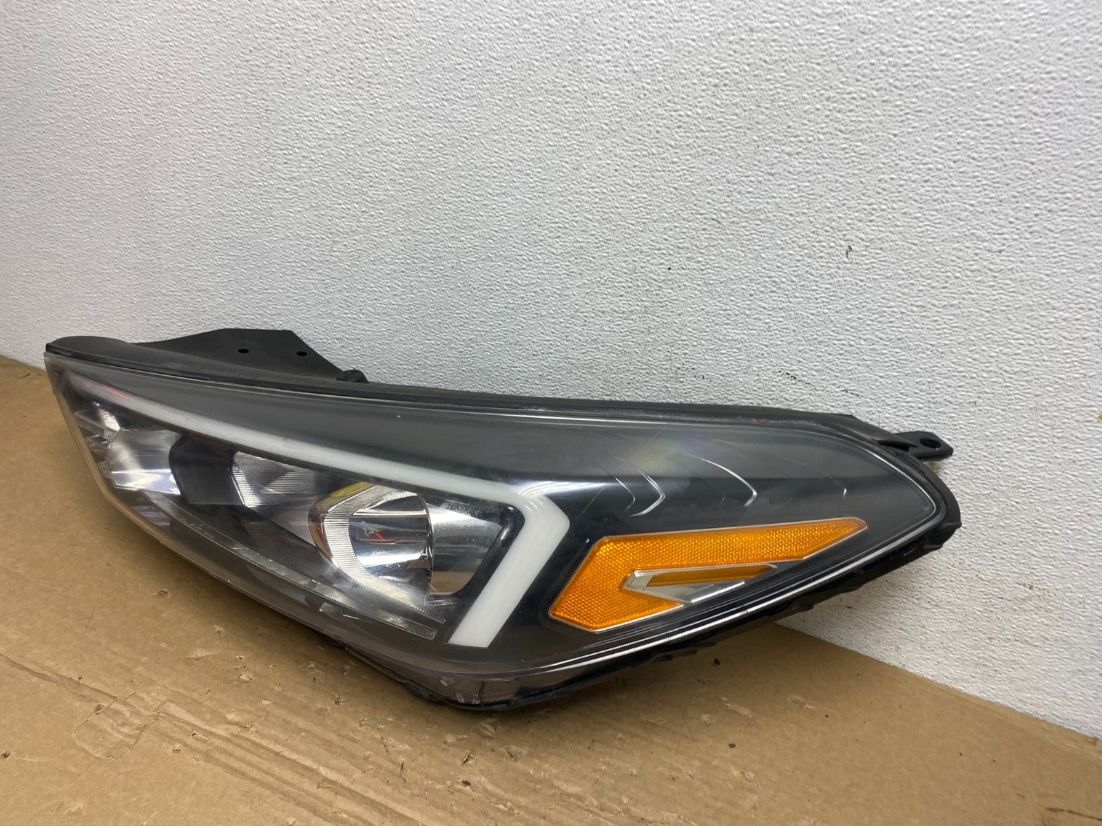 2019 2020 2021 Hyundai Tucson Left Driver LH Side Headlight ad4024 DG1