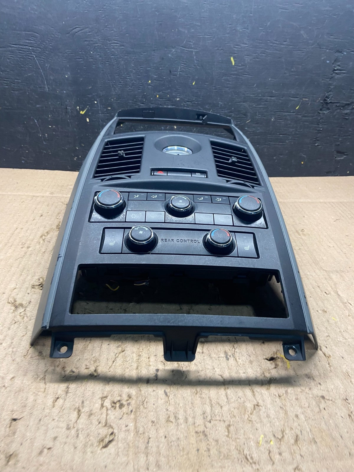 2008-2010 Dodge Grand Caravan Radio Bezel Climate Control Heat AC Heater Q1029 D1