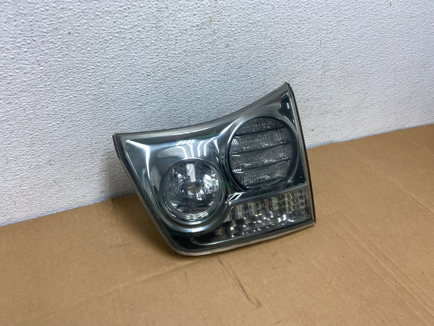 2006 to 2007 Lexus RX400H Right Passenger RH Side Inner Tail Light AC7446 LK2