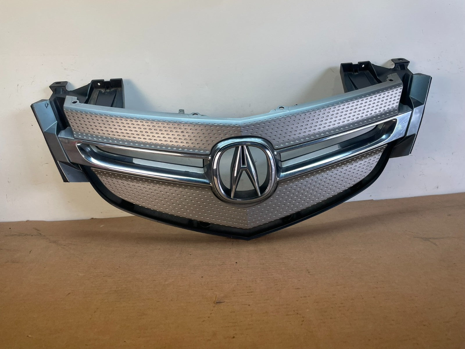 2007 2008 2009 Acura MDX Front Upper Grill Grille Emblem AF8754 DG0