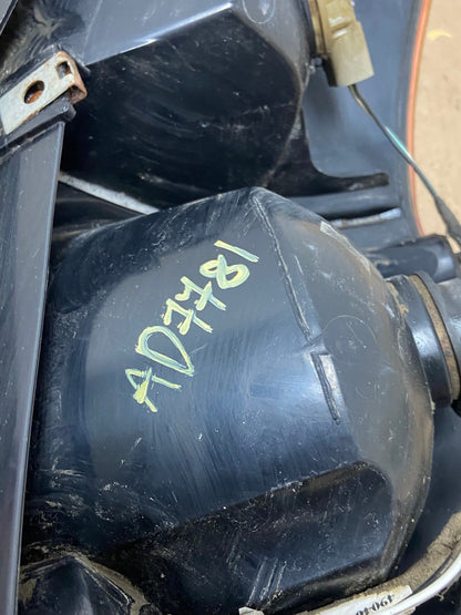 2004 2005 2006 Chrysler Pacifica Left Driver LH Tail Light AD7781 LK6