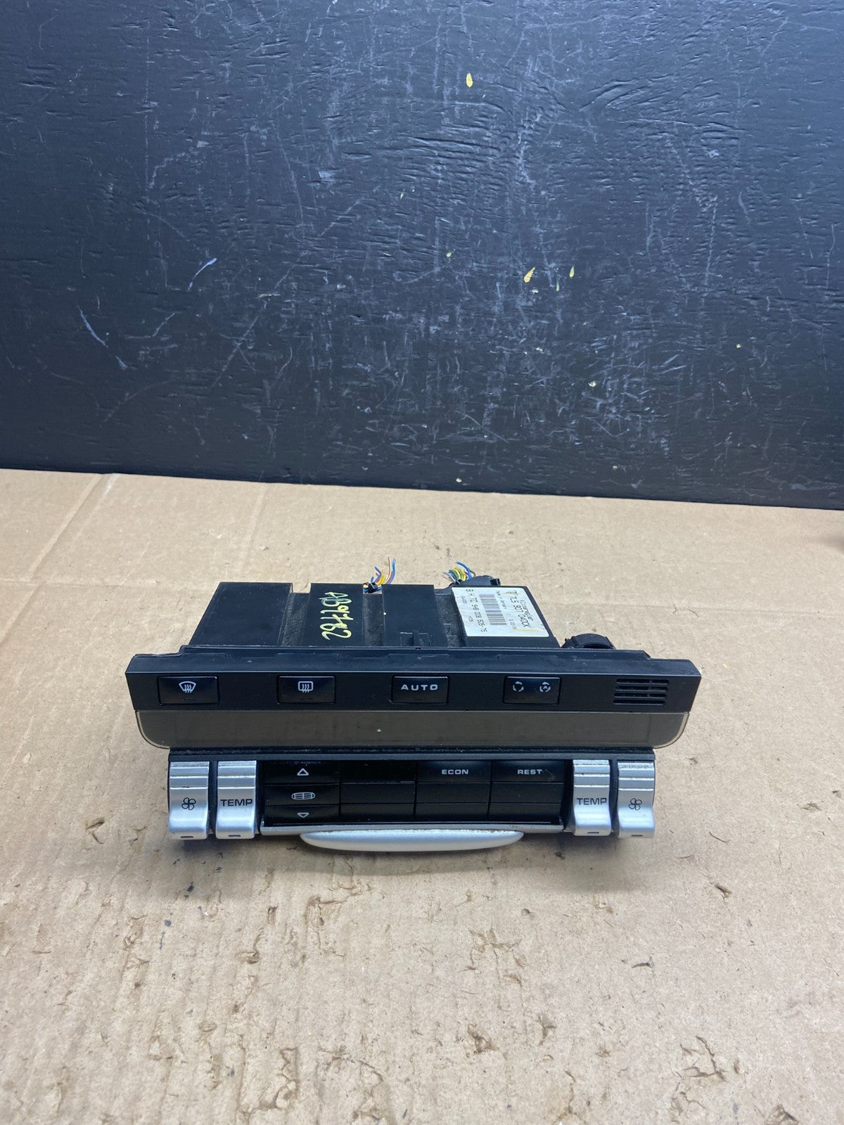 2003 to 2006 Porsche Cayenne Center AC Climate Control Switches Unit AB9782 DG1