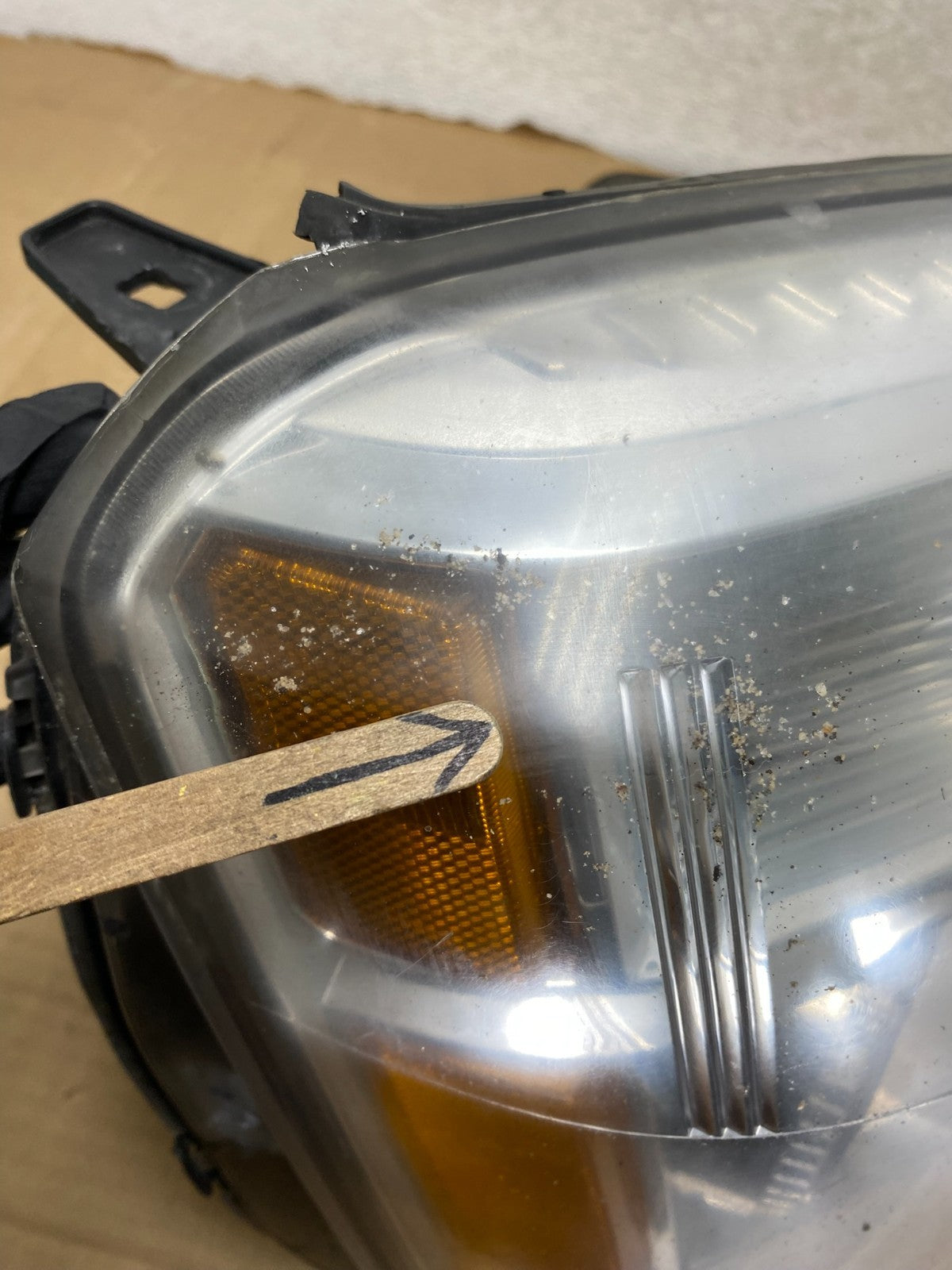 2010 to 2015 GMC Terrain Halogen Left+Right Side Headlights AG8271 DW6
