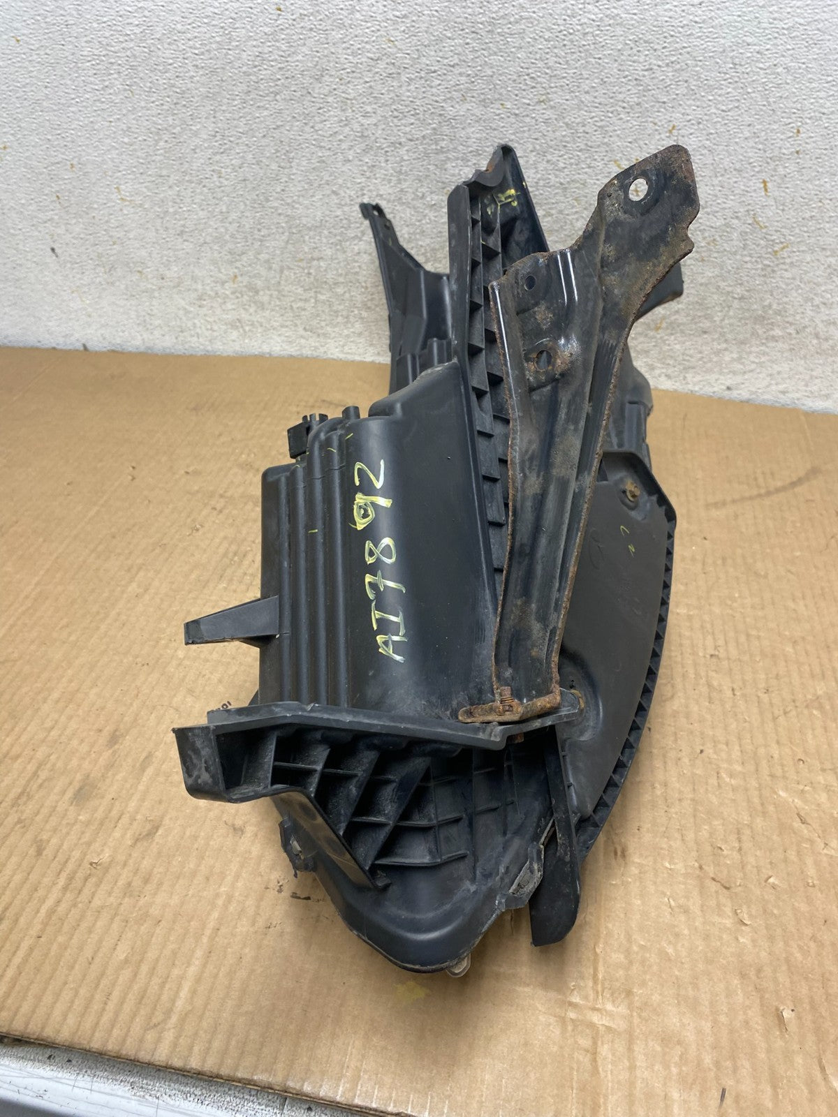 2015 2018 Chevrolet City Express Right Pasenger Side Halogen Headlight AI7892 DW8