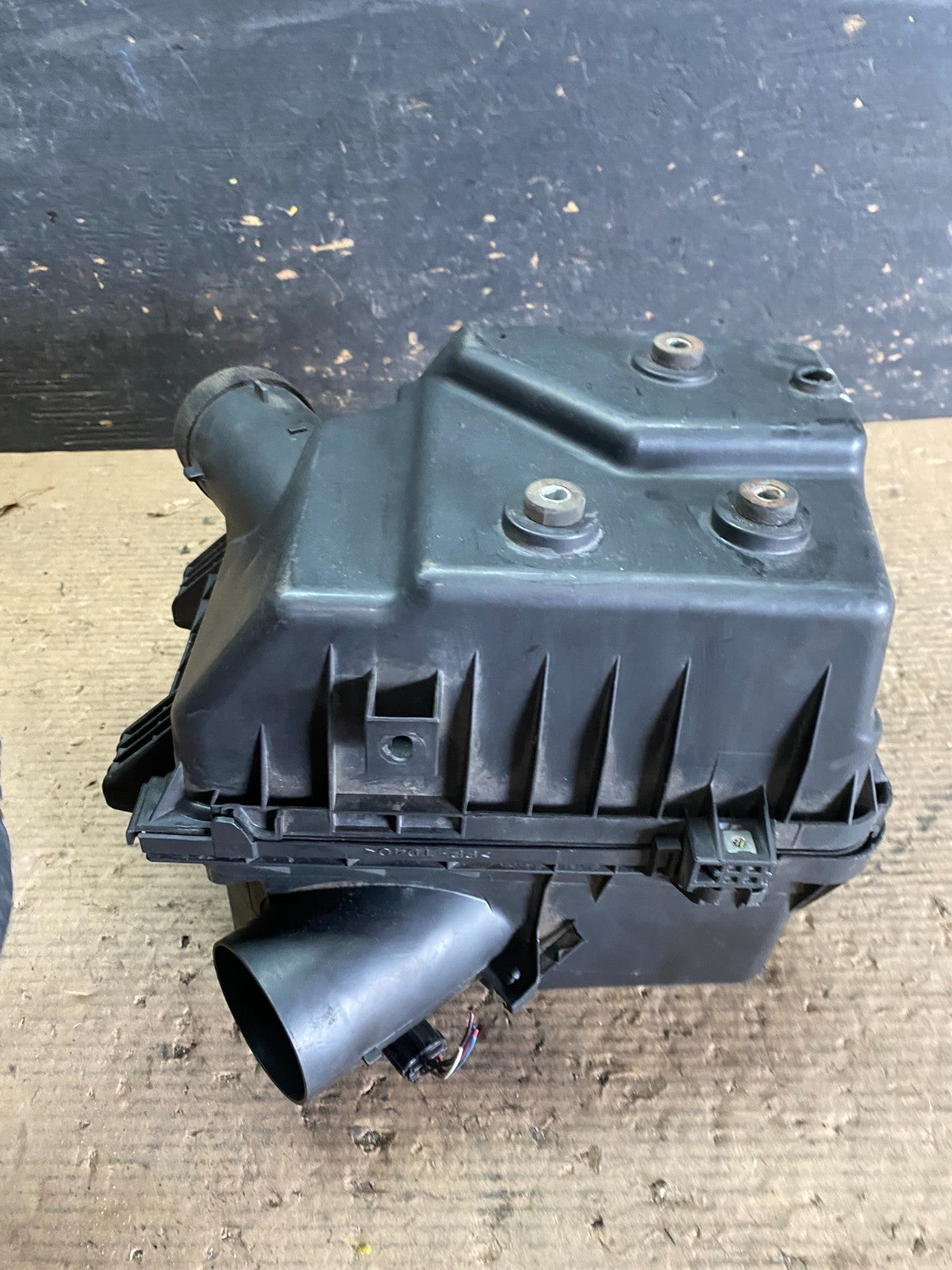 2007 to 2011 Toyota Camry Air Cleaner Intake Filter Box OEM S3625 DG6