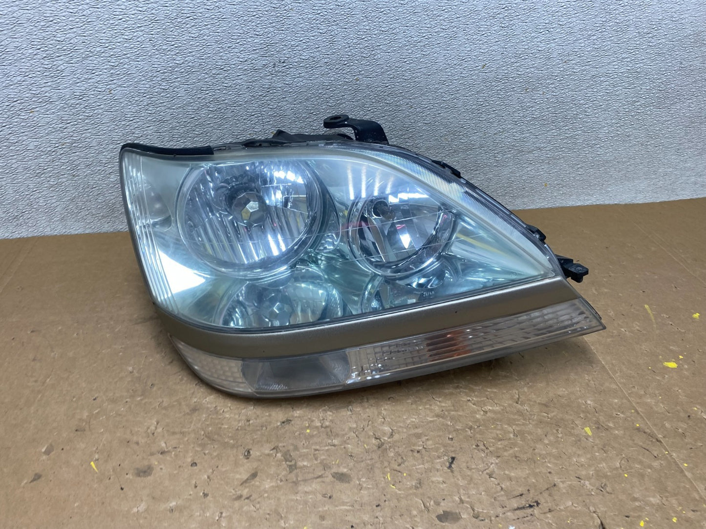 2001 2002 2003 Lexus RX300 Right Passenger Headlight Xenon HID Oem V5968 DW0
