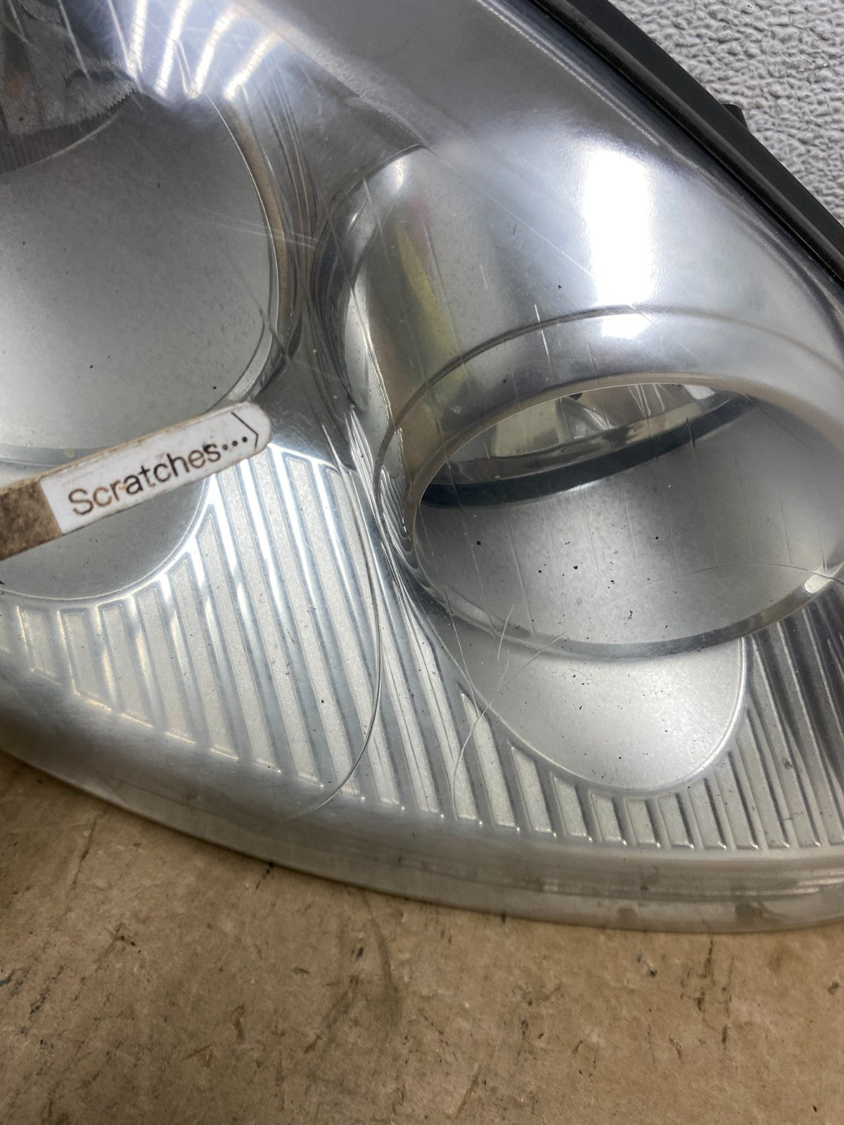 2005 to 2010 Volkswagen Jetta Left+Right Side Headlights Halogen AF9869 DW3