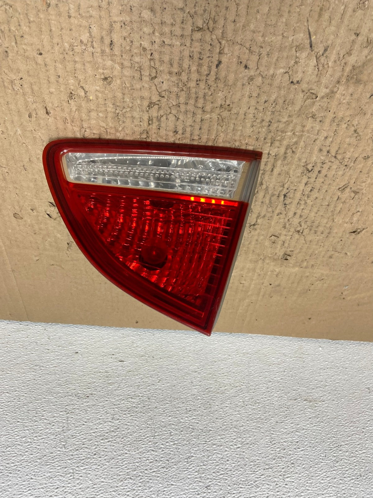2007 to 2012 Hyundai Veracruz Right Passenger RH Inner Tail Light OEM AC4074 LK0