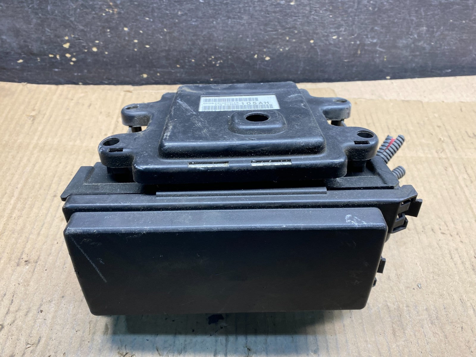 2007 Jeep Grand Cherokee Integrated Power Fuse Box 04692109ac Y1142 DG1