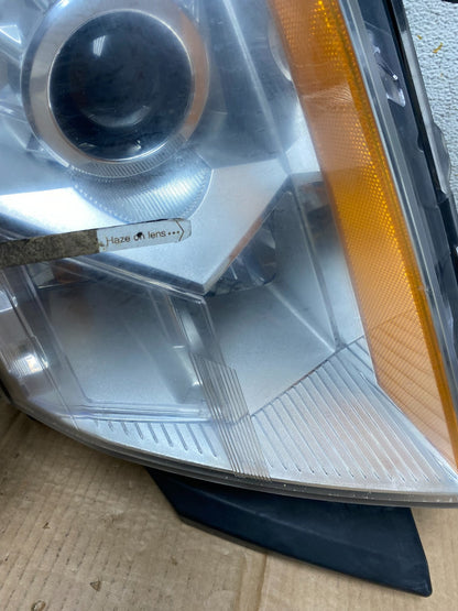 Halogen 2010 to 2016 Cadillac SRX Right Passegner Side Headlight TYC AI5773 DW4