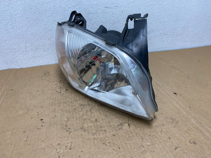 2001 2002 2003 2004 Mazda Tribute Right Passenger Rh Headlight AD3746 DW1